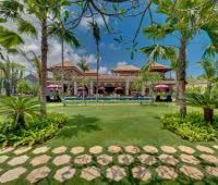 Вилла Sayang d'Amour, Большой сад